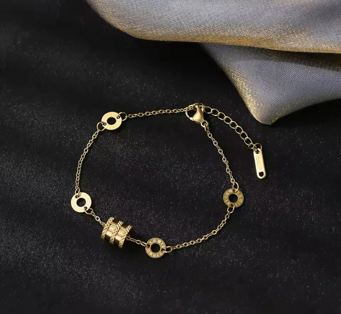 Mary Numeric Roman Bracelet