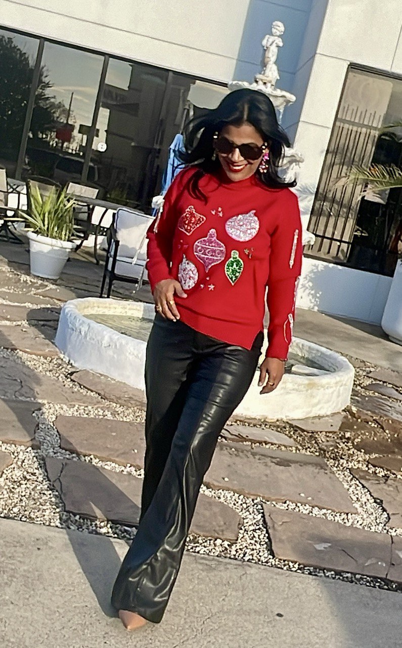 RED ORNAMENTS SWEATER WITH FRINGE SLEEVES